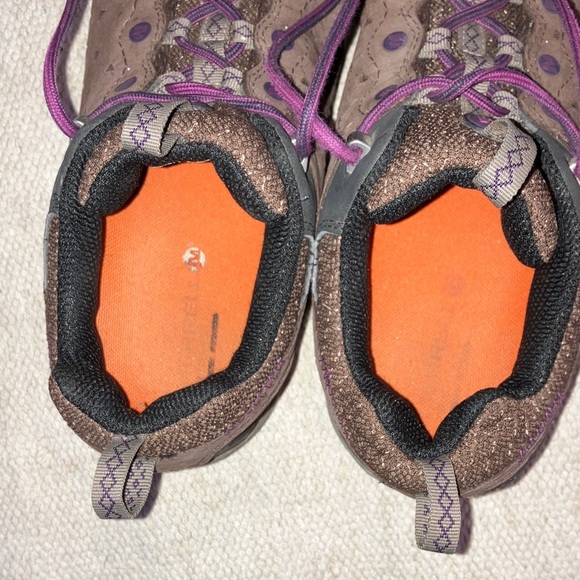 Merrell size 9 wm’s leather vibram air cushion hiking boot /  Shoes - Picture 2 of 16